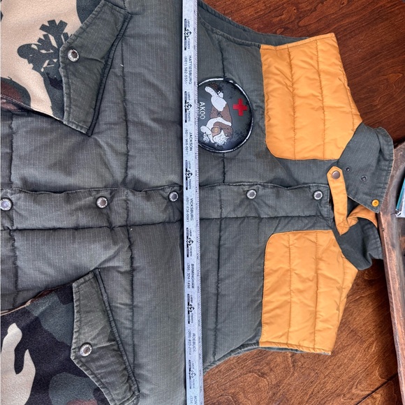 AKOO army green Vest Puffer Jacket camp Print Pockets. Men’s. Size 3XL - Picture 12 of 14